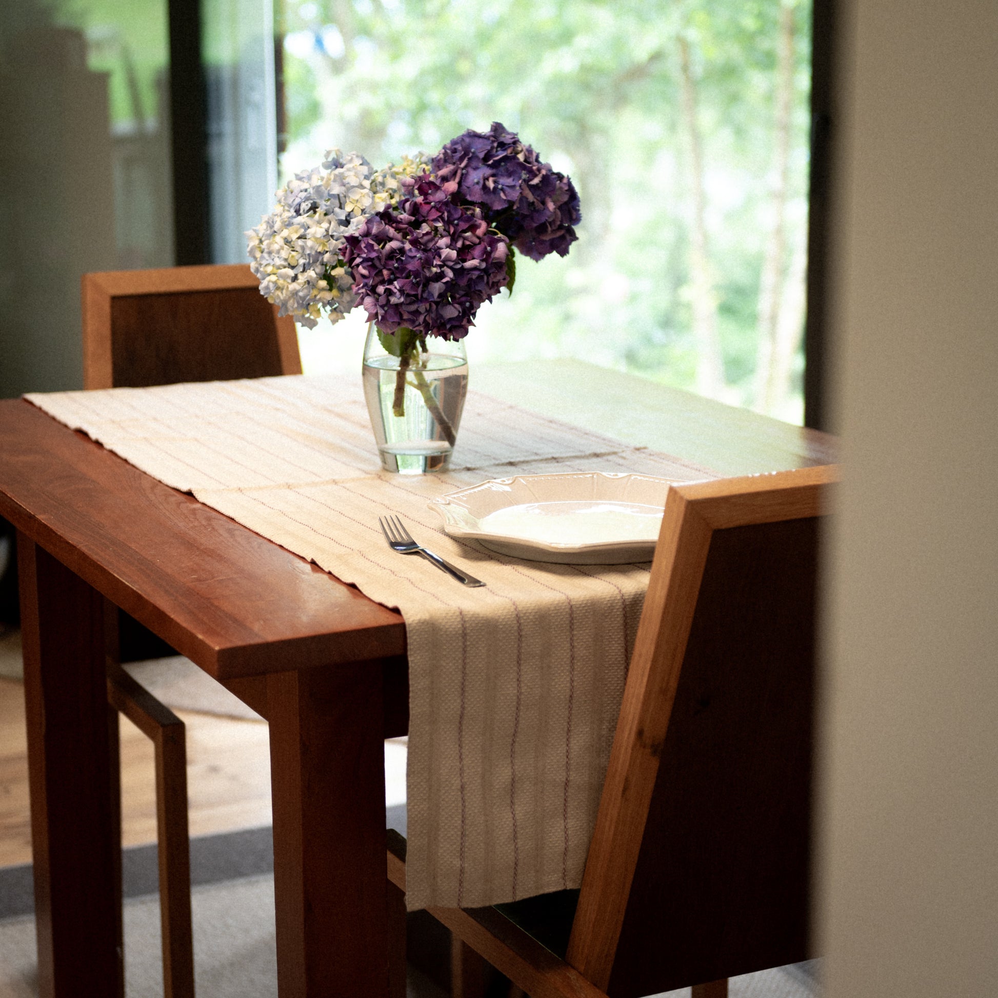 Corredor de Mesa PLAGEA, Vermelho