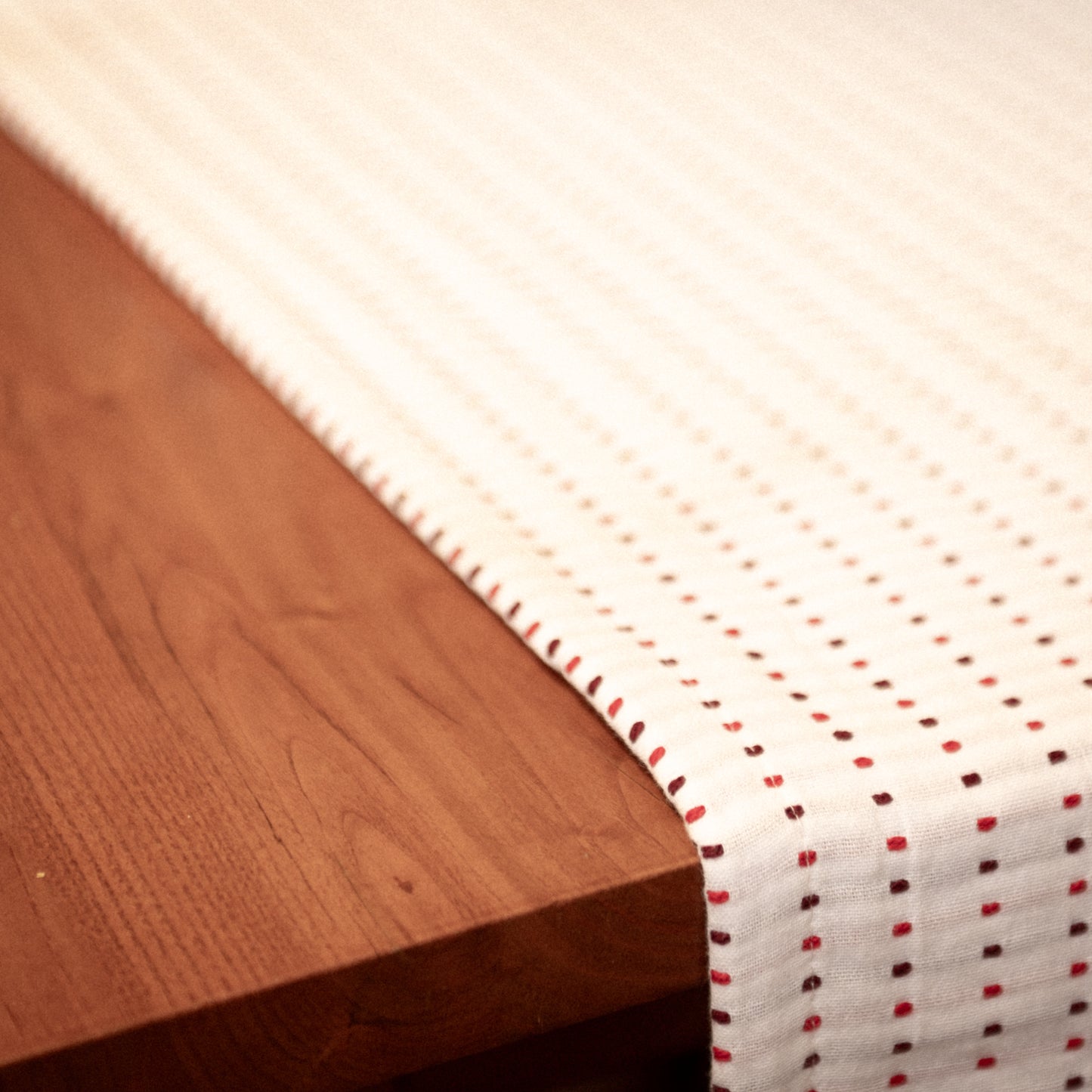 Corredor de Mesa PUCTUM, Vermelho