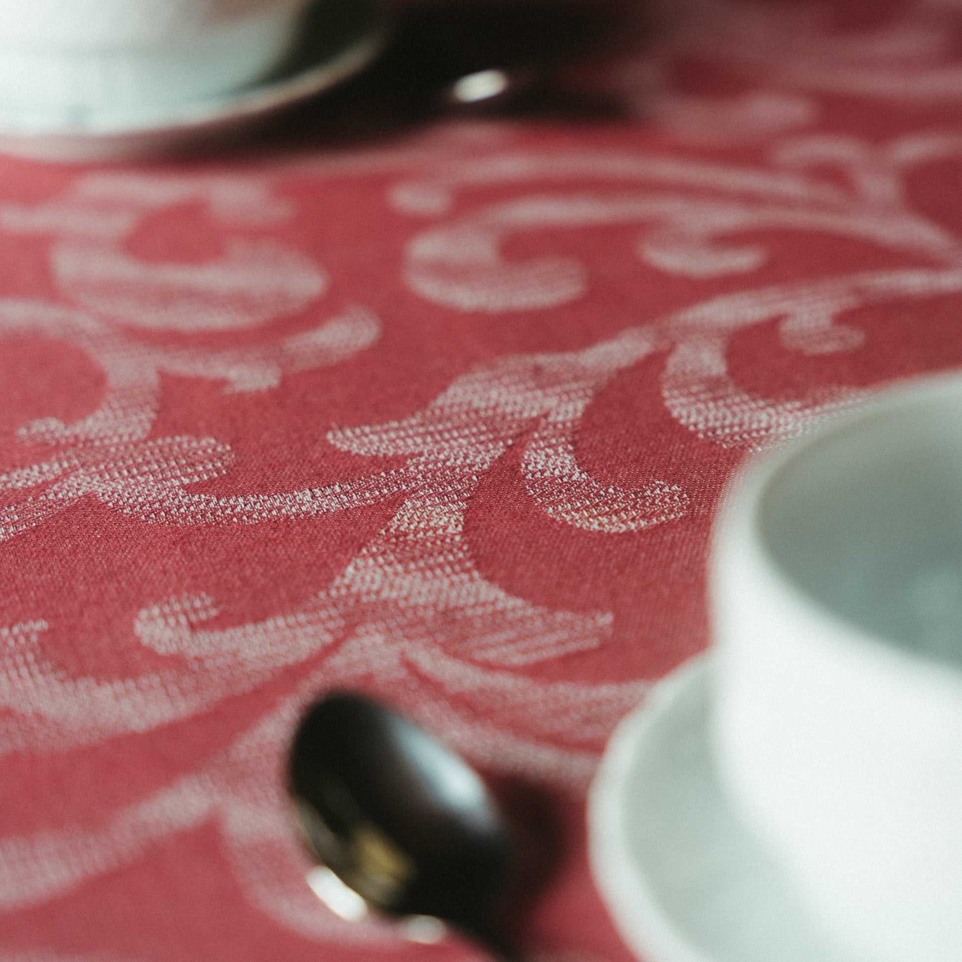 Toalha de Mesa, Brocado Bordeaux Natal